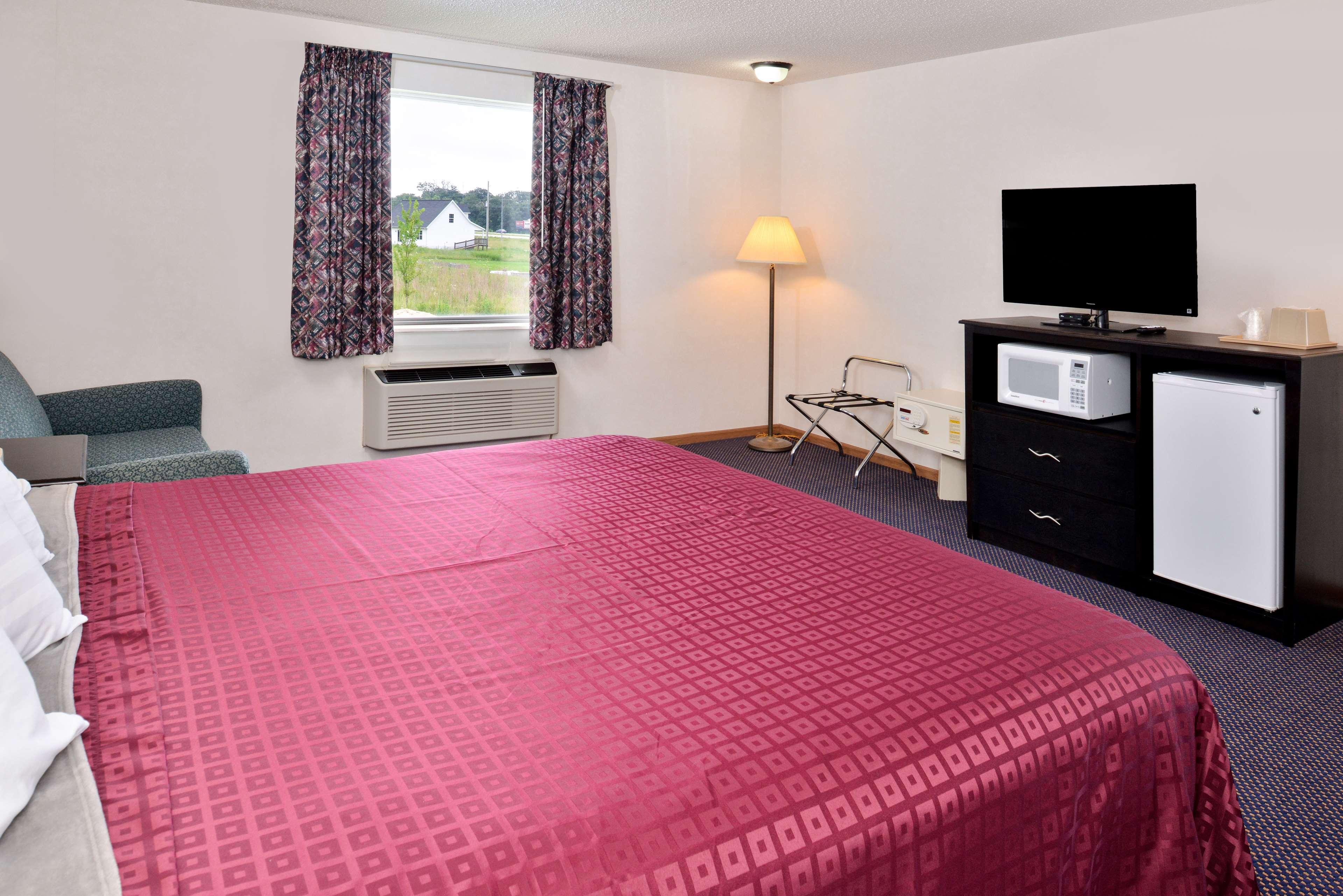 Americas Best Value Inn Knob Noster Buitenkant foto